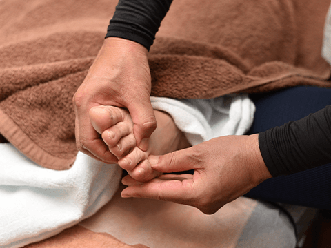 足がつるやすっきりしない痛み、足のむくみ